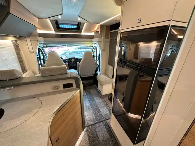 HYMER-ERIBA Future 430 T 